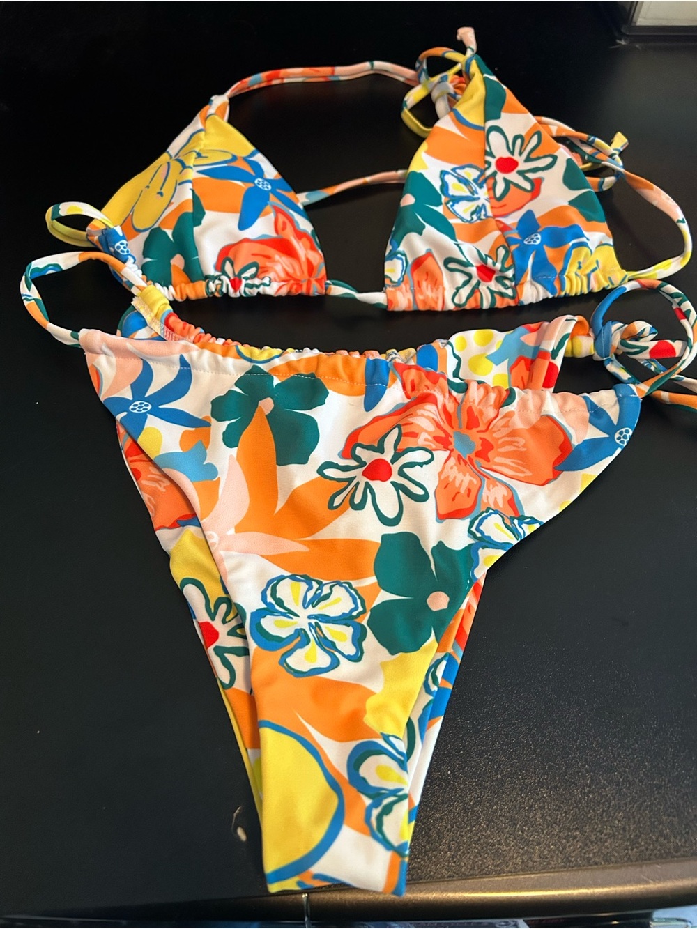 String Bikini - unknown manufacturer